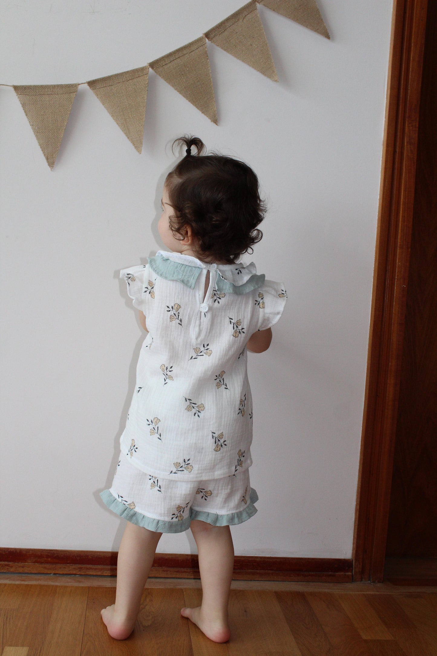 Almendra - Niña